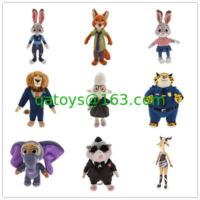 ブラウンおよび緑の Zootopia ディズニーのプラシ天のおもちゃのぬいぐるみ柔らかい材料