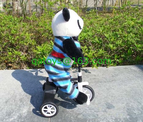 100% PPの綿の音楽的なプラシ天のおもちゃ、電子自転車の動物のパンダの柔らかいおもちゃ