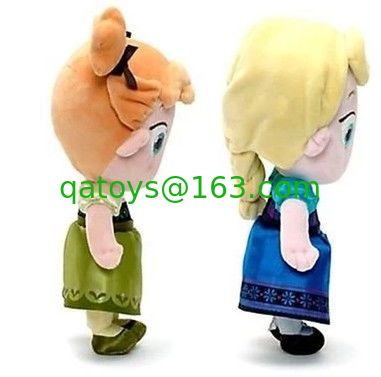女の子のディズニーの小さいプラシ天は Elsa およびアナによって凍らせている赤ん坊の人形を 30cm もてあそびます