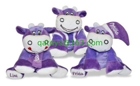 8 インチの子供、子供のための紫色の Milka 牛ぬいぐるみの小さいプラシ天のおもちゃ